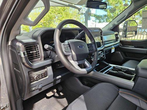 2025 Ford F-350 Lariat