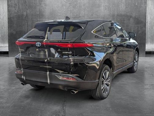 2022 Toyota Venza LE