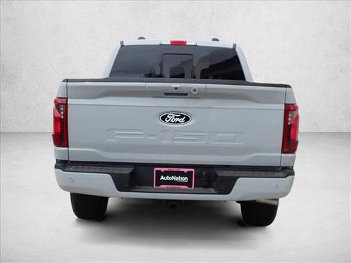 Avalanche 2026 Ford F-150 XLT