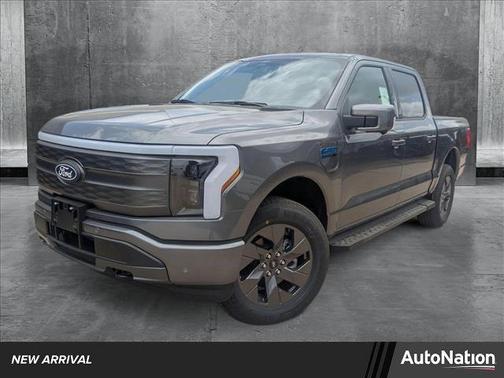 2025 Ford F-150 Lightning LARIAT