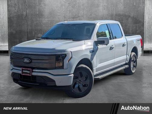2025 Ford F-150 Lightning LARIAT