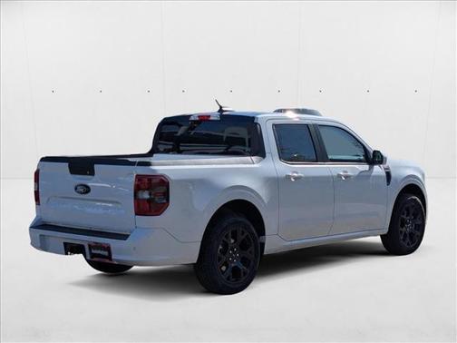 2025 Ford Maverick Lobo Standard