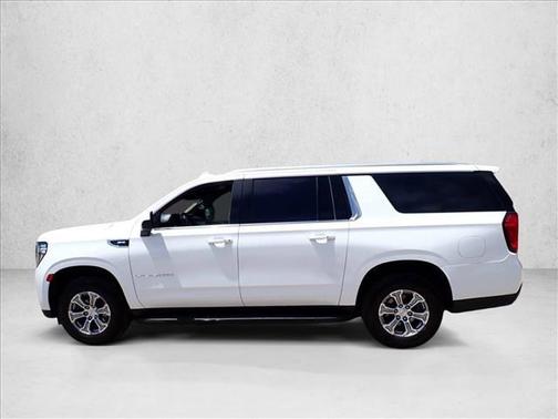 Summit White 2022 GMC Yukon XL SLE
