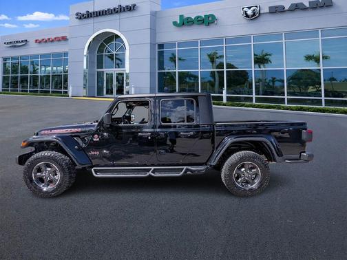 Black Clearcoat 2023 Jeep Gladiator Rubicon