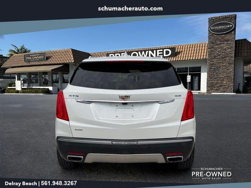 Crystal White Tri-Coat 2017 Cadillac XT5 Platinum