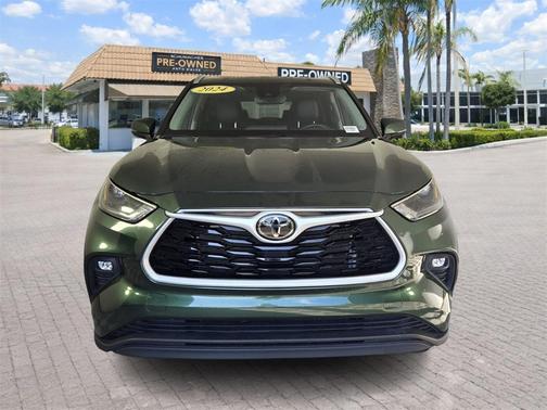 2024 Toyota Highlander LE