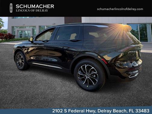 Infinite Black Metallic 2026 Lincoln Nautilus Premiere