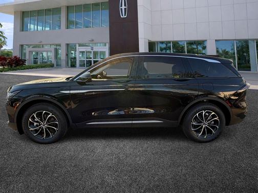 Black Metallic 2026 Lincoln Nautilus Premiere