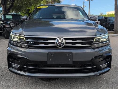 2018 Volkswagen Tiguan 2.0T SEL Premium