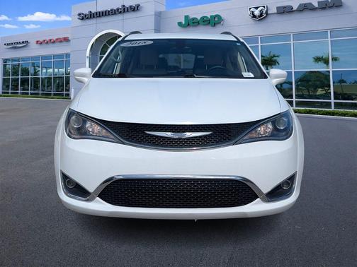 2018 Chrysler Pacifica Touring-L
