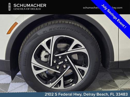 White Platinum Clearcoat Metallic 2026 Lincoln Nautilus Premiere