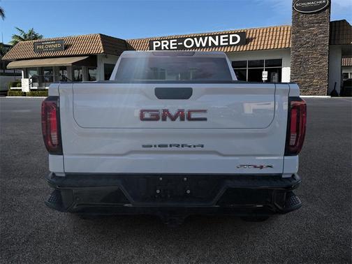 2024 GMC Sierra 1500 AT4X
