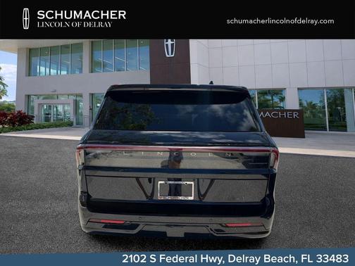 Infinite Black Metallic 2026 Lincoln Navigator Reserve