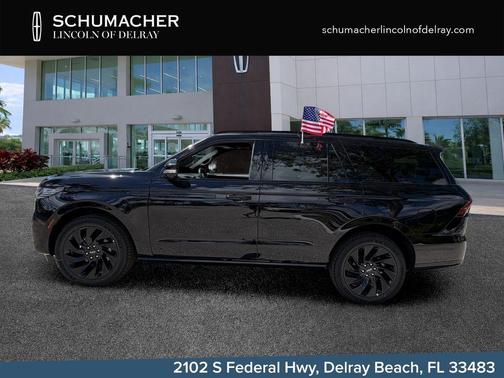 Infinite Black Metallic 2026 Lincoln Navigator Reserve