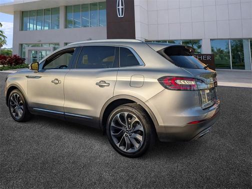 2022 Lincoln Nautilus Reserve