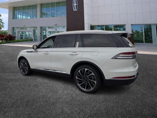 Pristine White 2026 Lincoln Aviator Reserve RWD