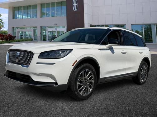 White Metallic 2022 Lincoln Corsair Standard