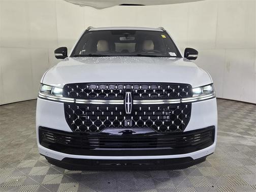 2025 Lincoln Navigator L Black Label