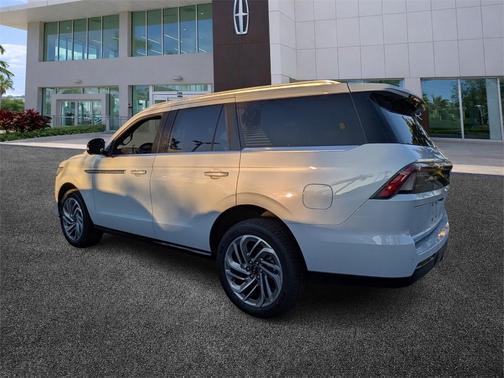 2026 Lincoln Navigator Reserve