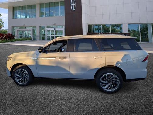 2026 Lincoln Navigator Reserve