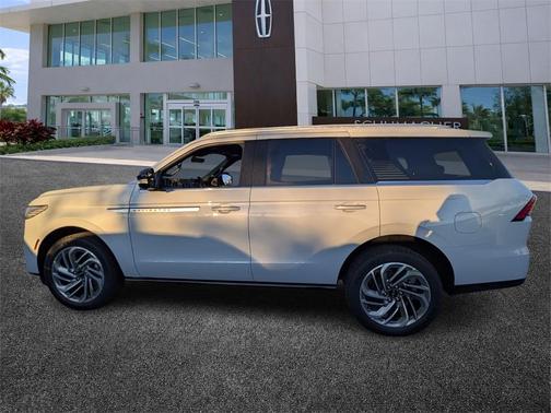 2026 Lincoln Navigator Reserve