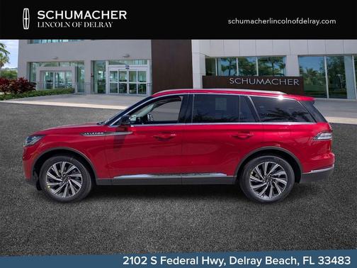 Red Carpet 2026 Lincoln Aviator Premiere