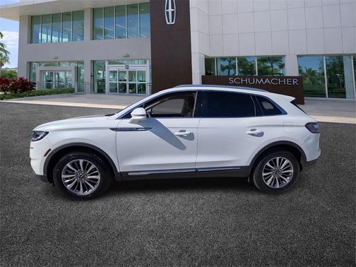 2022 Lincoln Nautilus Standard