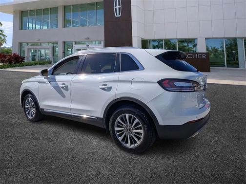 2022 Lincoln Nautilus Standard