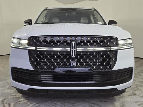 2025 Lincoln Navigator L Black Label