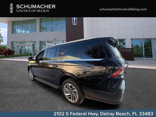 Infinite Black Metallic 2026 Lincoln Navigator L Premiere