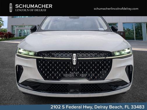 White Platinum Clearcoat Metallic 2026 Lincoln Nautilus Black Label