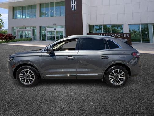 Metallic 2022 Lincoln Nautilus Standard