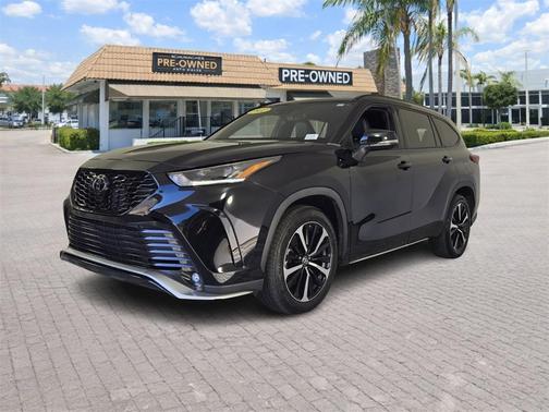 2022 Toyota Highlander XSE