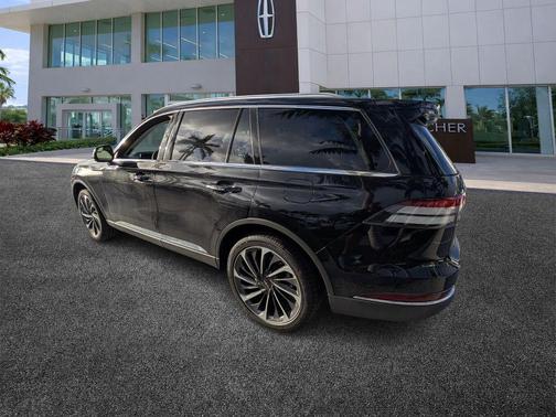 Infinite Black Metallic 2026 Lincoln Aviator Reserve AWD