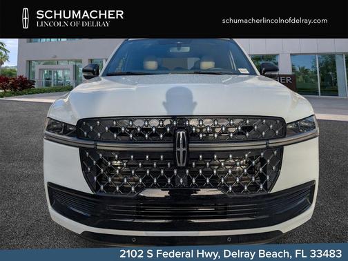 Crystal White Metallic 2026 Lincoln Navigator Black Label