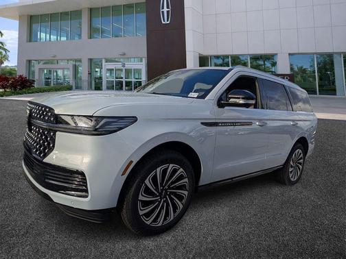 Crystal White Metallic 2026 Lincoln Navigator Black Label