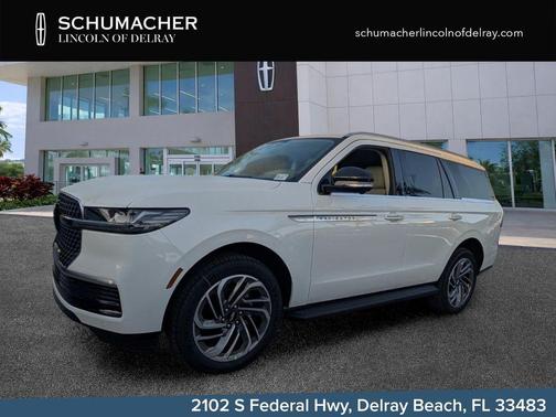 Star White 2026 Lincoln Navigator Premiere