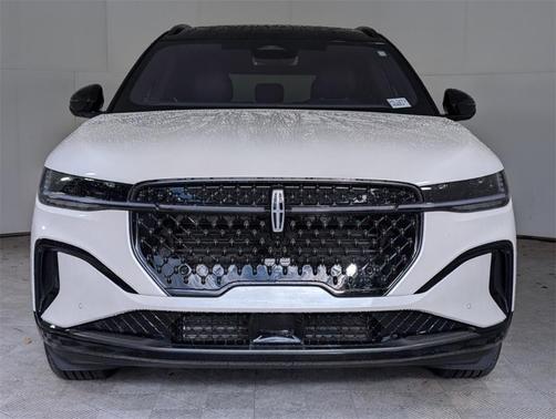 2025 Lincoln Nautilus Reserve