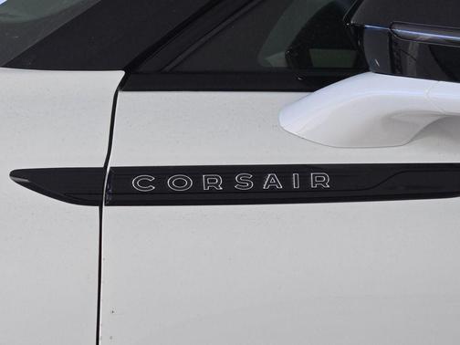 Pristine White 2026 Lincoln Corsair Premiere