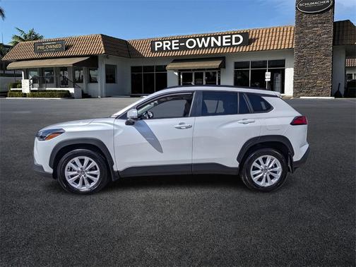 2024 Toyota Corolla Cross LE