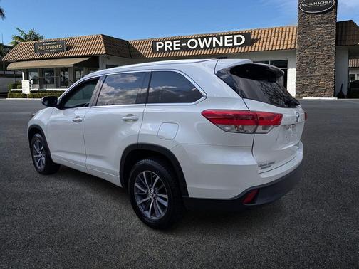 2018 Toyota Highlander 