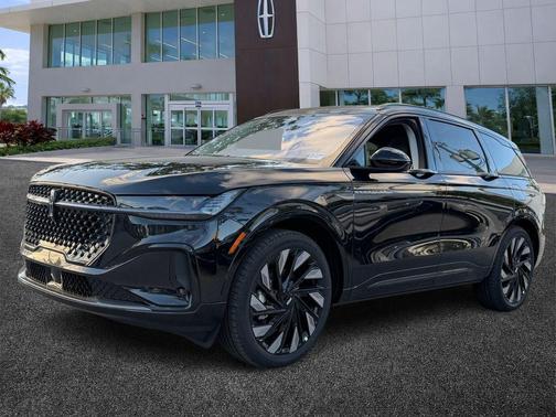 Black Metallic 2026 Lincoln Nautilus Reserve