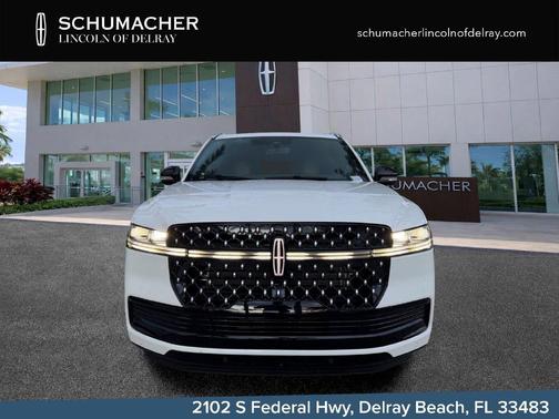 Pristine White 2027 Lincoln Navigator Black Label