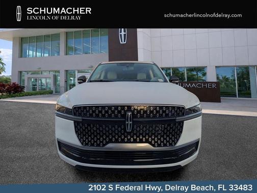 White Metallic 2026 Lincoln Navigator L Premiere