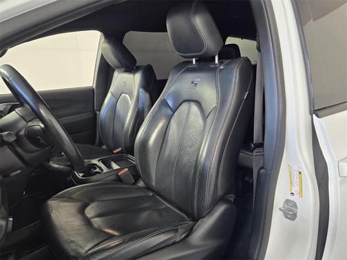 2019 Chrysler Pacifica Touring-L