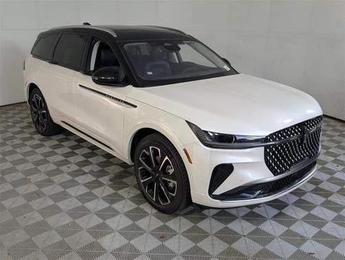2025 Lincoln Nautilus Reserve
