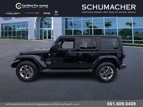 Black Clearcoat 2022 Jeep Wrangler Unlimited Sahara