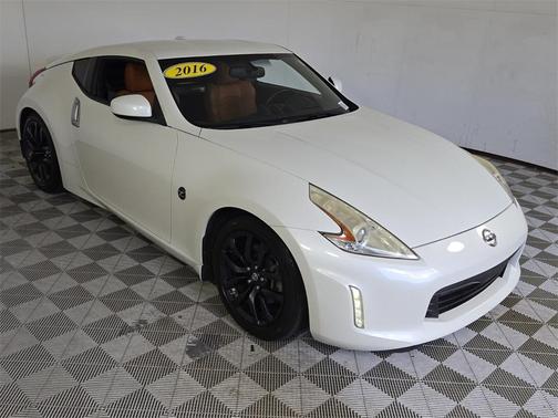 2016 Nissan 370Z Touring