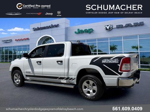 Bright White Clearcoat 2024 RAM 1500 Big Horn/Lone Star