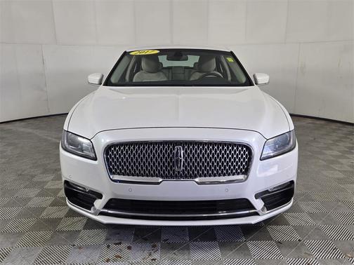 2017 Lincoln Continental Select